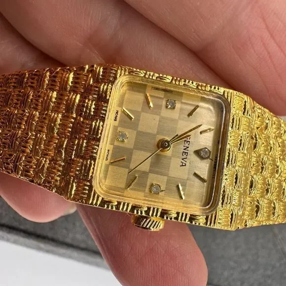 18kt HGE VINTAGE  Ladies Geneva yellow gold watch! - Picture 10 of 15